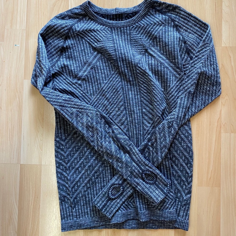 Lululemon Long Sleeve 8